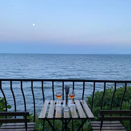 בית הארחה In A Beach House Old Town